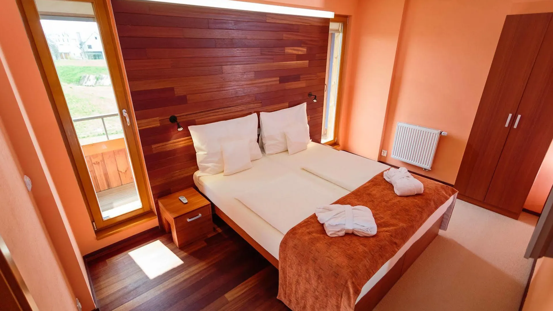 Park Holiday Congress & Wellness Hotel Prague 4*,