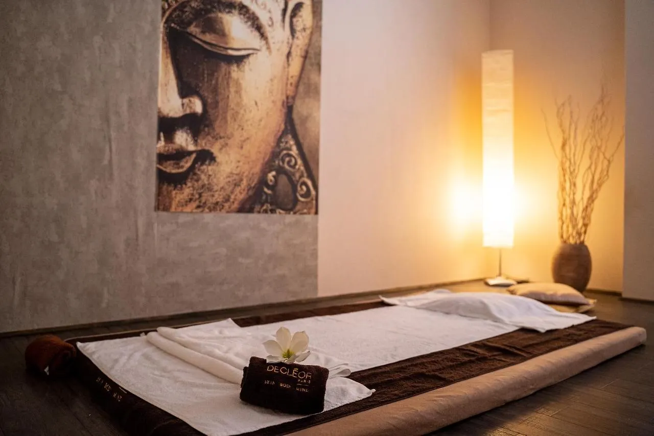 Park Holiday Congress & Wellness Hotel Prague
