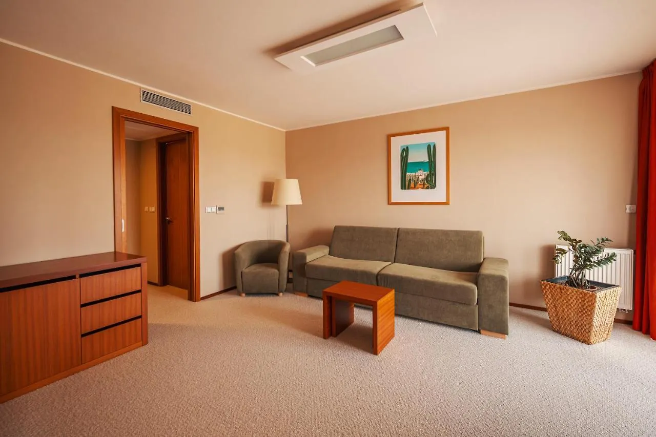 Park Holiday Congress & Wellness Hotel Prague