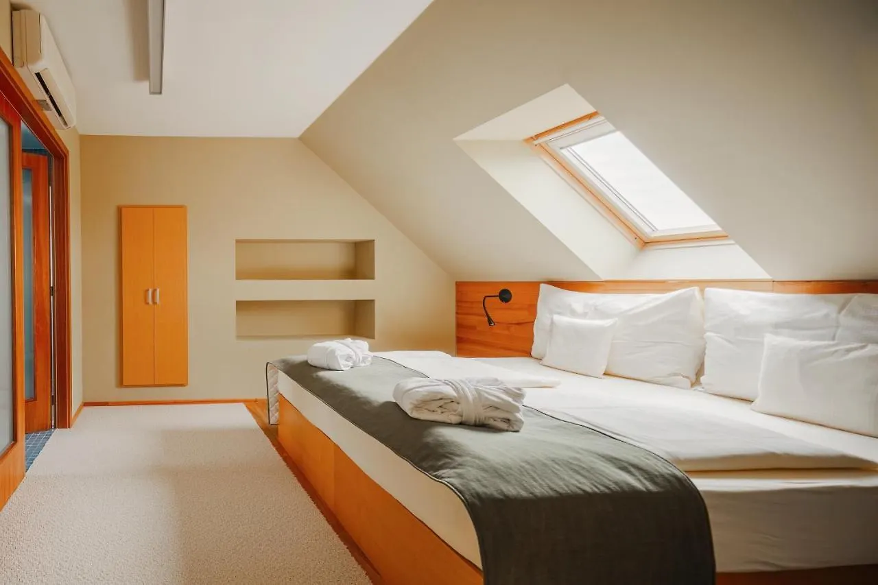 ****  Park Holiday Congress & Wellness Hotel Prague Czech Republic